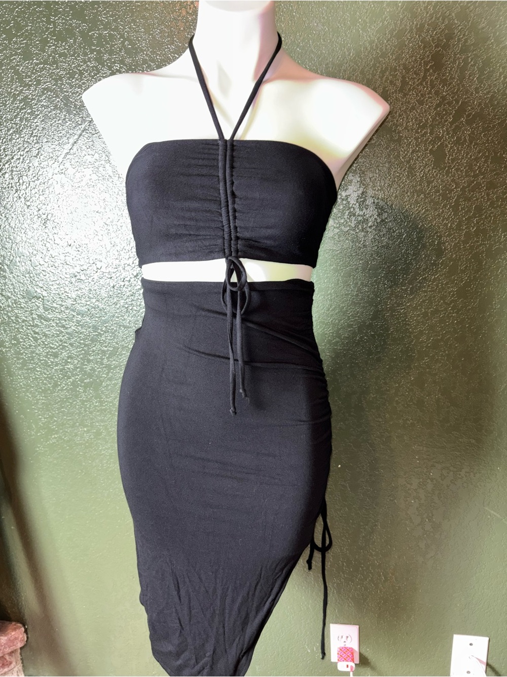 Black High-Waist Midi Skirt - Sleek Women's Pencil Midi